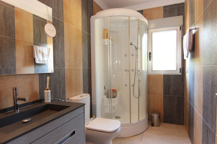 Image No.23-5 Bed Villa for sale