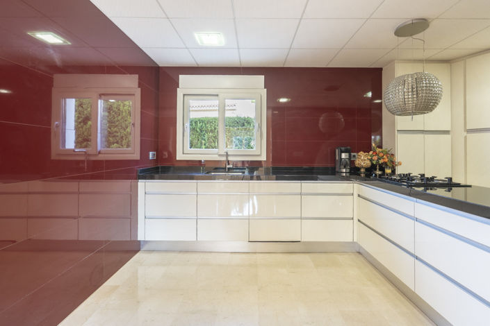 Image No.29-4 Bed Villa for sale