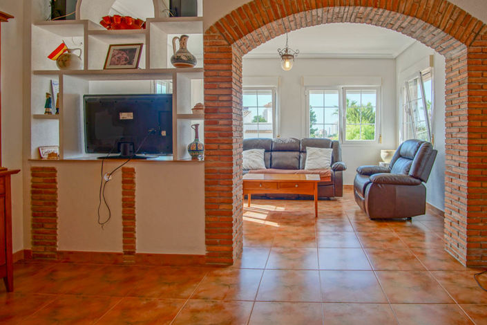 Image No.17-5 Bed Villa for sale