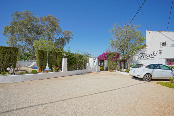 Image No.30-3 Bed Villa for sale