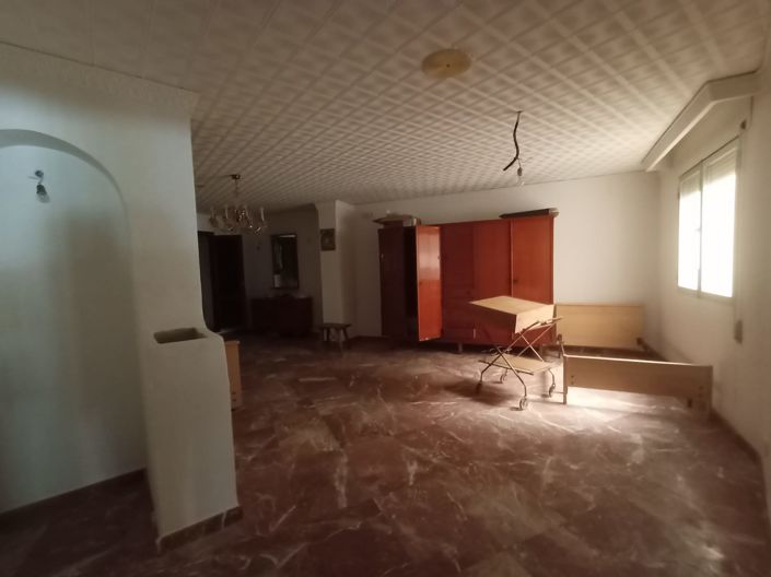 Image No.10-10 Bed Villa for sale