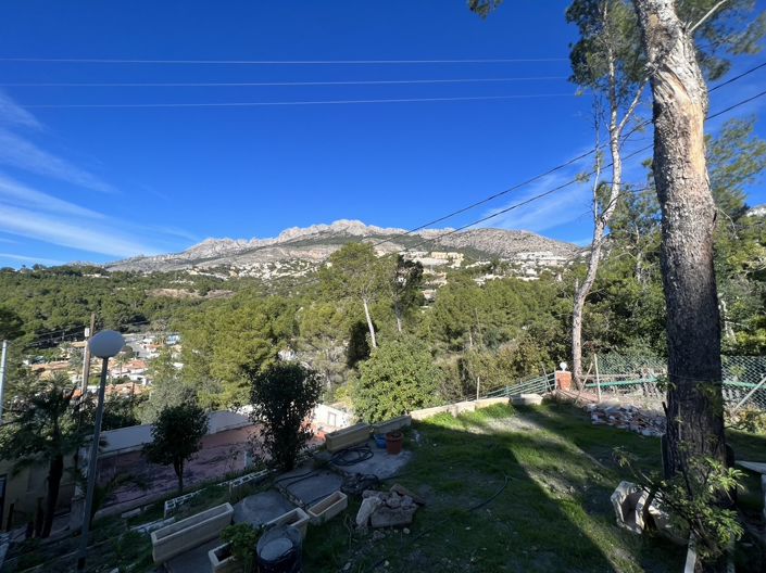 Image No.28-26 Bed Commercial for sale