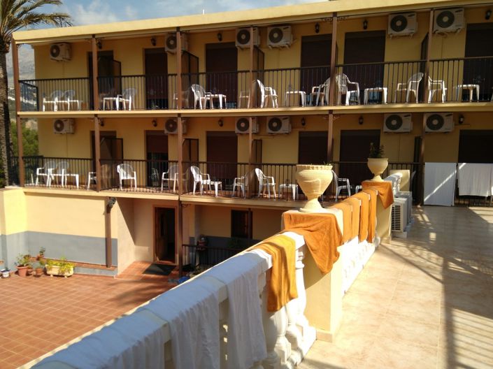 Image No.5-26 Bed Commercial for sale