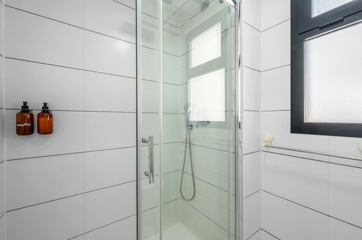 Image No.20-2 Bed Apartment for sale