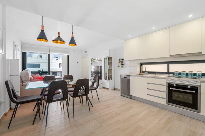 Image No.9-2 Bed Apartment for sale