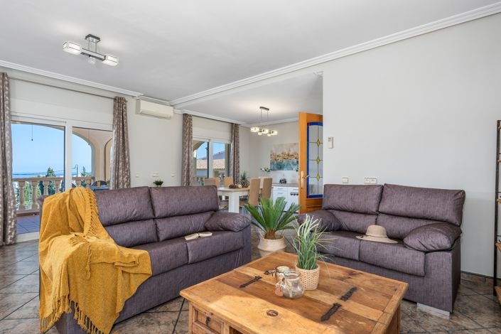 Image No.14-6 Bed Villa for sale