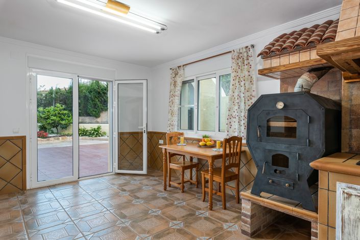 Image No.35-6 Bed Villa for sale