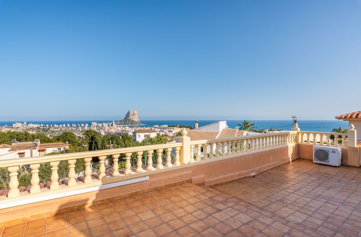 Image No.9-6 Bed Villa for sale