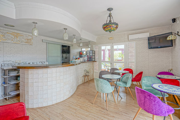 Image No.24-16 Bed Commercial for sale