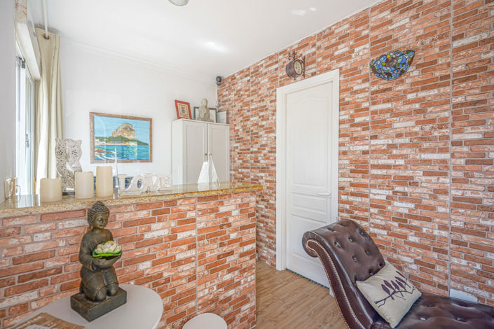 Image No.4-16 Bed Commercial for sale