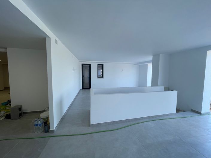 Image No.46-3 Bed Villa for sale