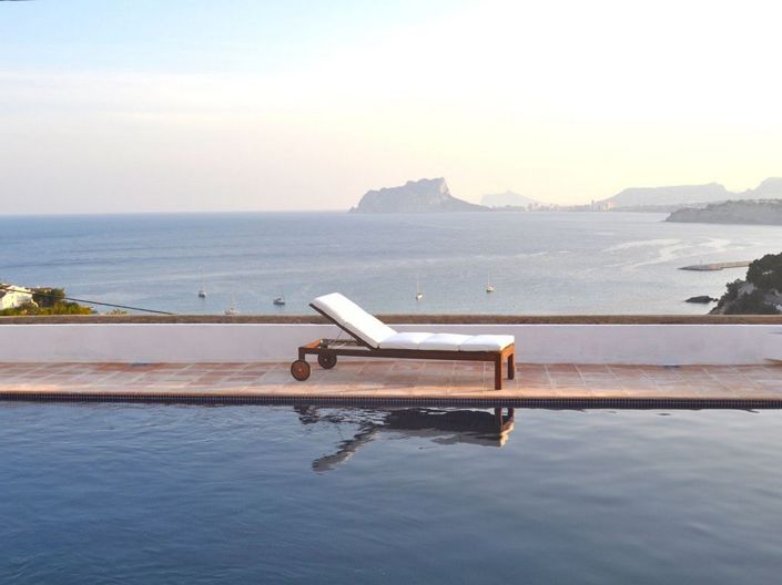 Image No.2-5 Bed Villa for sale