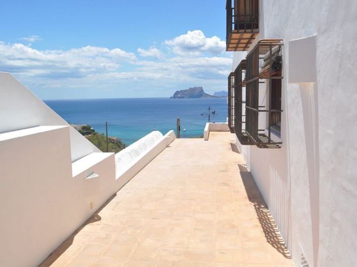 Image No.5-5 Bed Villa for sale