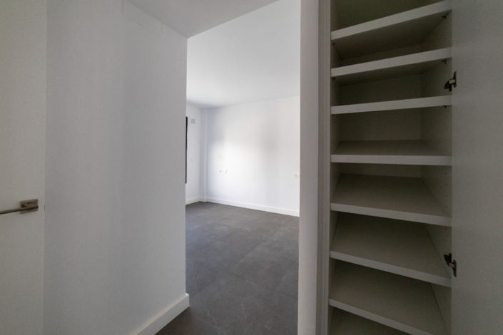 Image No.9-3 Bed Villa for sale