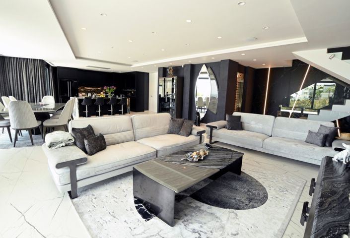 Image No.10-5 Bed Villa for sale