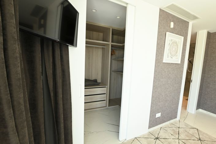 Image No.30-5 Bed Villa for sale