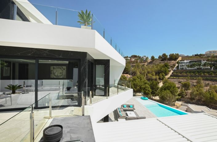 Image No.32-5 Bed Villa for sale