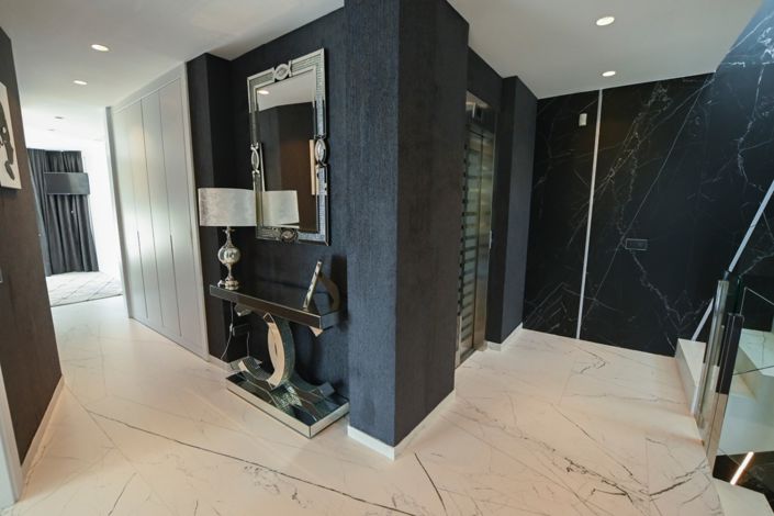 Image No.40-5 Bed Villa for sale