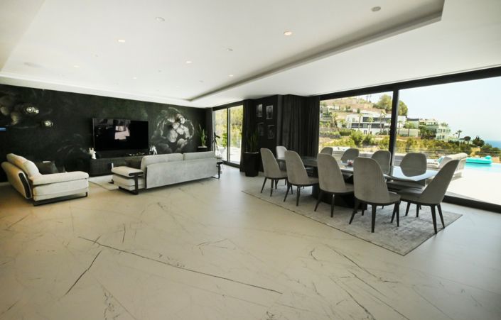 Image No.5-5 Bed Villa for sale