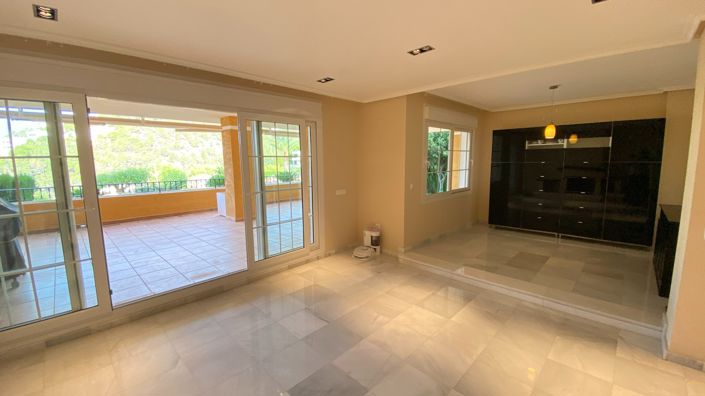 Image No.13-3 Bed Apartment for sale