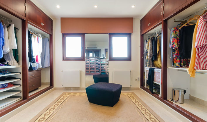 Image No.14-7 Bed Villa for sale