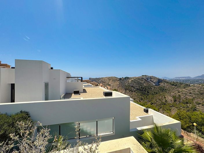 Image No.33-2 Bed Penthouse for sale