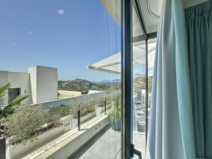 Image No.37-2 Bed Penthouse for sale