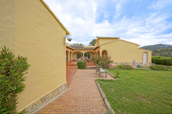 Image No.3-4 Bed Villa for sale