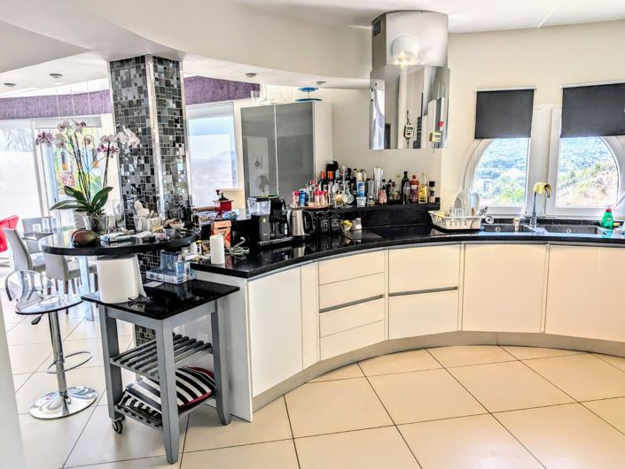 Image No.10-3 Bed Villa for sale