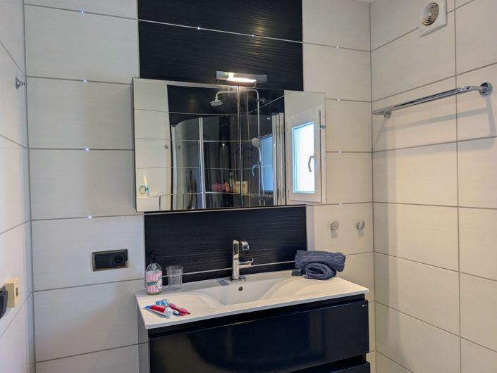 Image No.24-3 Bed Villa for sale