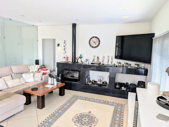 Image No.6-3 Bed Villa for sale