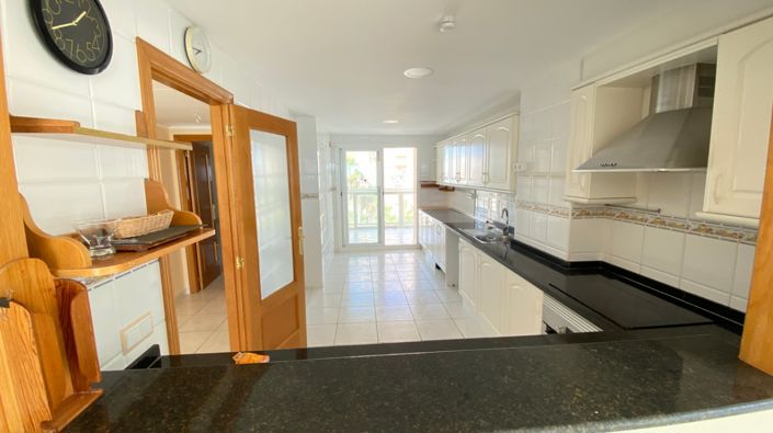 Image No.15-3 Bed Apartment for sale