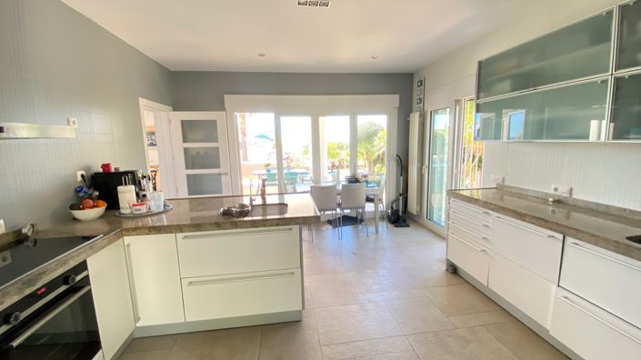 Image No.16-4 Bed Villa for sale