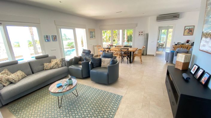 Image No.25-4 Bed Villa for sale