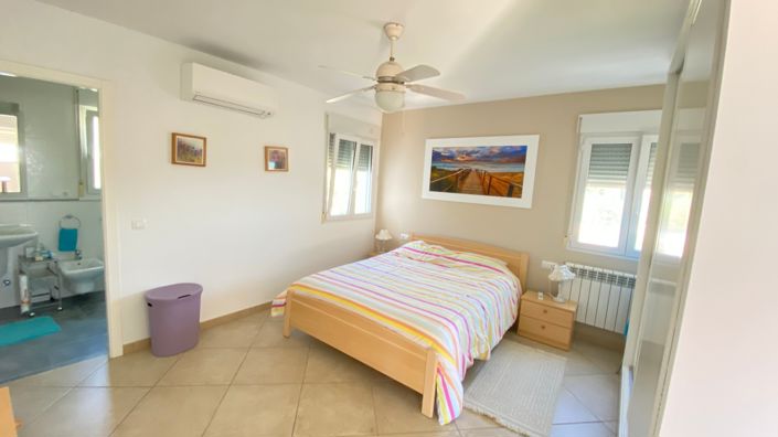 Image No.36-4 Bed Villa for sale