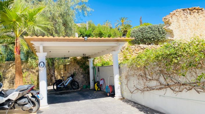 Image No.6-4 Bed Villa for sale