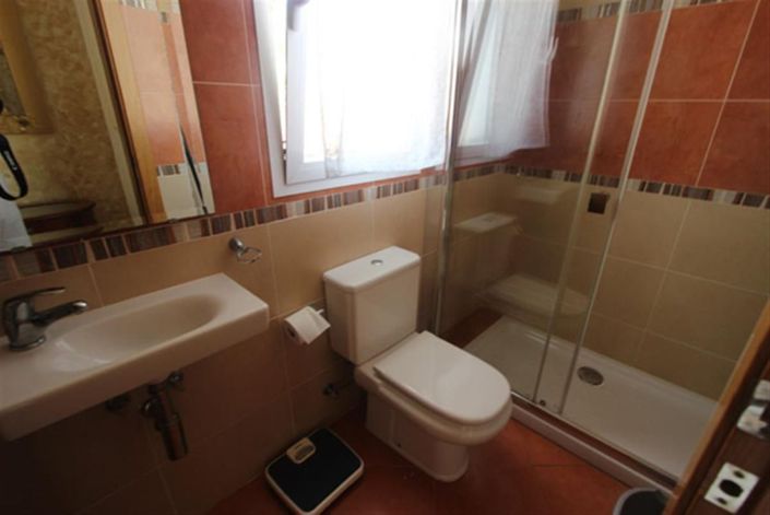 Image No.18-4 Bed Villa for sale