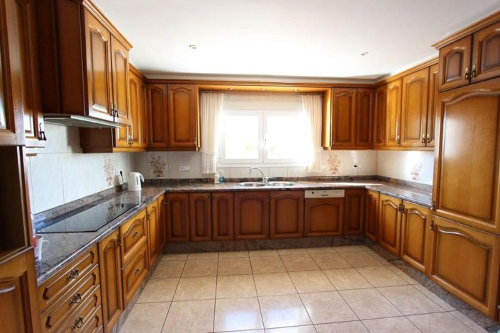 Image No.19-6 Bed Villa for sale