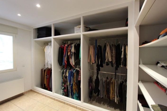 Image No.30-6 Bed Villa for sale