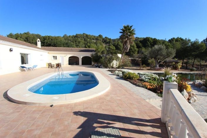 Image No.4-6 Bed Villa for sale