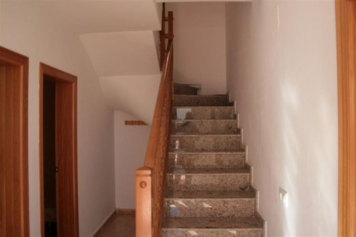 Image No.12-7 Bed Villa for sale