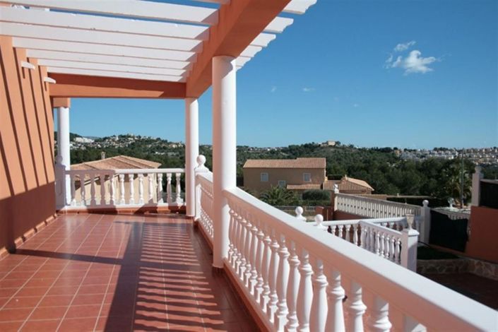 Image No.9-7 Bed Villa for sale