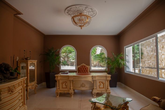 Image No.43-10 Bed Villa for sale