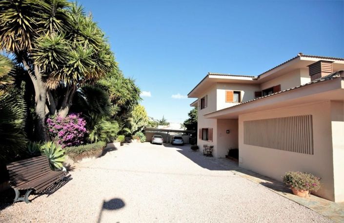 Image No.4-6 Bed Villa for sale