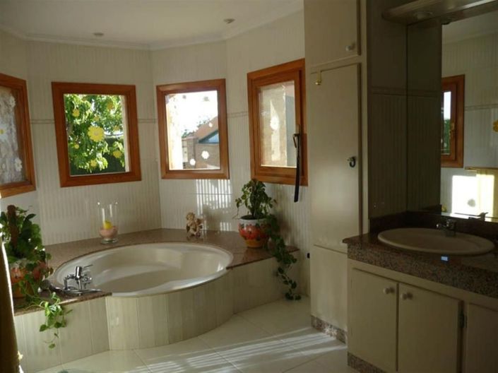 Image No.40-5 Bed Villa for sale