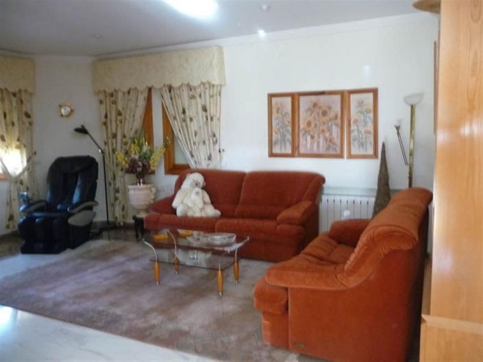 Image No.48-5 Bed Villa for sale