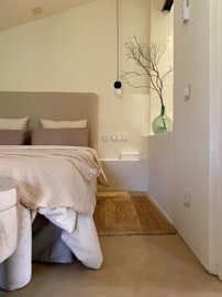 a71ab2f3-3f29-43c8-b56d-abda63bb47ee-whatsapp