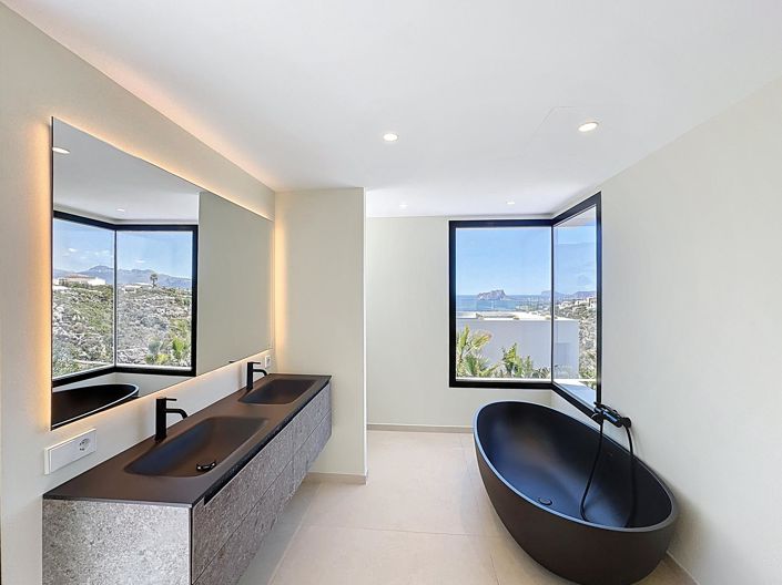 Image No.31-3 Bed Villa for sale