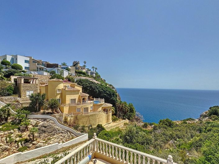 Image No.12-2 Bed Villa for sale