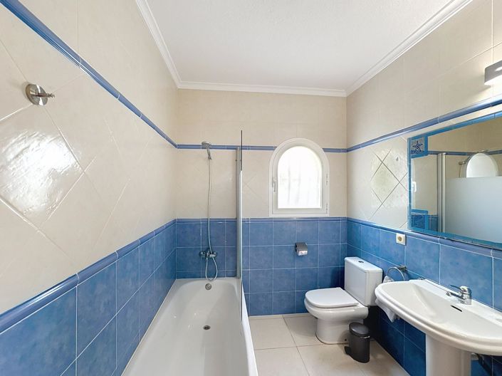 Image No.17-2 Bed Villa for sale